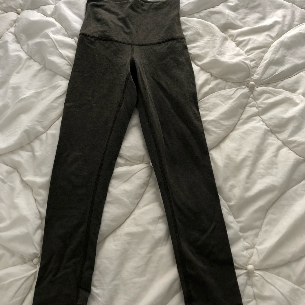 Lululemon size 2 green crops